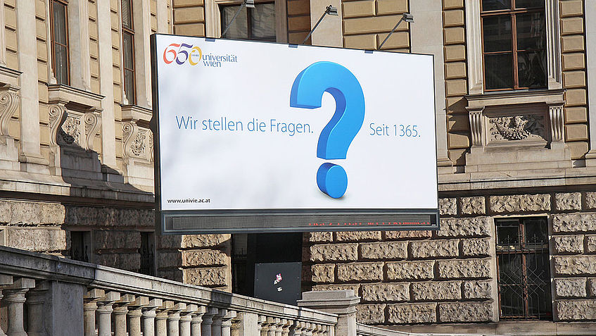 Plakat Haupteingang Universität Wien (c)